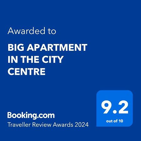 Big Apartment In The City Centre Budapest Exteriör bild